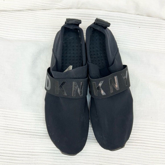DKNY Jeannie Logo Slip-On Black Sneakers - Picture 5 of 12
